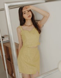 Edgy Chic Slit Weave Mini Skirt