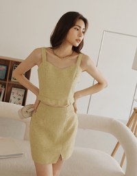 Edgy Chic Slit Weave Mini Skirt