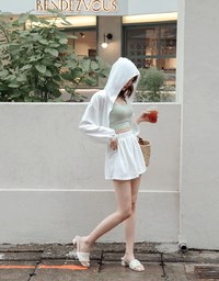 Urban Chic Sun Protection Cooling Shorts