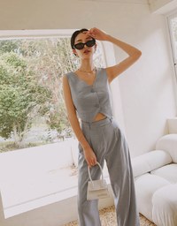 Side-button Detailed Pleated Suit Pants