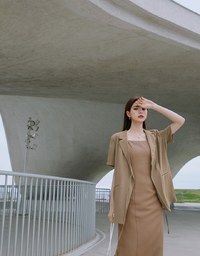 【Vacanza 】Side Straps Short-Sleeved Padded Shoulder Blazer