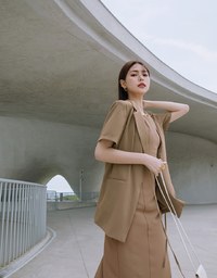 【Vacanza 】Side Straps Short-Sleeved Padded Shoulder Blazer