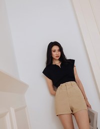 Wide Shoulder Lapel Cinched Waist Knit Top