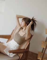 Minimalist Square Neck Knit Tank Top