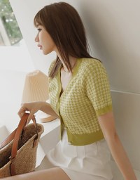 Feminine Chic Houndstooth Knit Top