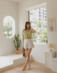 Feminine Chic Houndstooth Knit Top