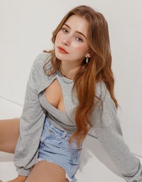 2Way Slit Two-Piece Cropped Top