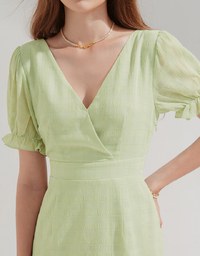 V-Neck Wrinkled Back Tie Lotus Leaf Mini Dress