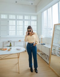 Square Neck Pearl Button Puff Sleeve Top