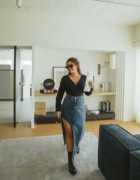 Littile V Notch Knit Crop Top