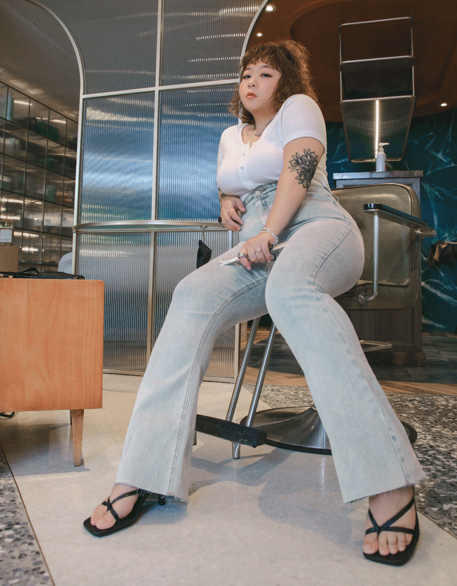 【Mi's Pick】High Waisted Washed Jeans