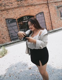 AIRY HOURGLASS K-pop Slimming High Waisted Long Legs Skorts
