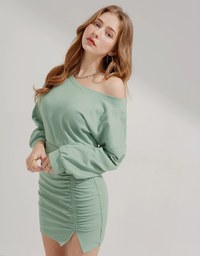 Slant Shoulder Wrinkle Slit Elastic Skirt Setwear