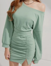 Slant Shoulder Wrinkle Slit Elastic Skirt Setwear