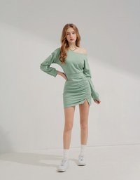 Slant Shoulder Wrinkle Slit Elastic Skirt Setwear