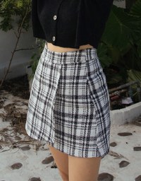 Overlap Checkered A Line Skirt