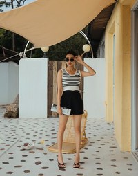 Enhanced Overlap Slim Shorts