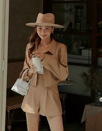 360° High Waisted Pleated Faux Leather Shorts