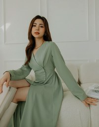 V Neck Overlap Buttoned Maxi Flare Dress