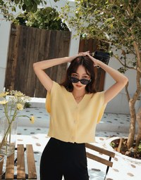 Buttoned Oversized Oversized Knit Vest