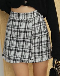 Gauze Buttoned Knit Top