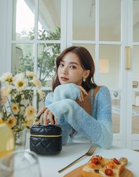 Ombré Buttoned Two Piece Knit Top