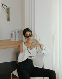 Colour Contrast Edge Two Piece Knit Top