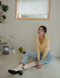 【I'M Meme Joint Name】Beaded Button Crop Knit Blazer Jacket