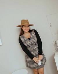 【Porima' Picks】U Neck Straight Grain Crop Fit Top
