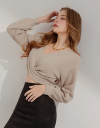 V-Neck Twisted Crop Top