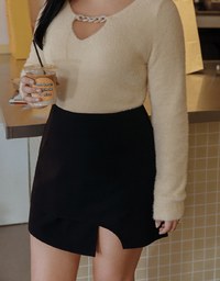 Overlapping Curved Slit Tweed Skirt