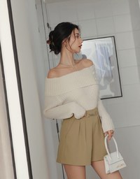 Silver Button Pleated Skinny Shorts