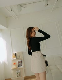 Mock Neck Plain Crop Fit Top