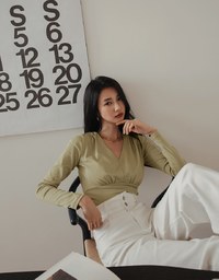 V Neck Ruched Crop Long Sleeve Top