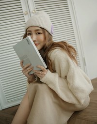 Side Button Style Slit Knit Skirt