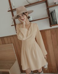 V Neck Pleated Puff Sleeve Flare Dress