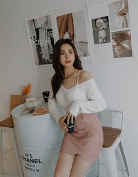Single Strap Buttoned Knit Crop Top
