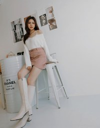 Single Strap Buttoned Knit Crop Top