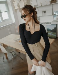 Small V Neck Tie Knit Long Sleeve Top