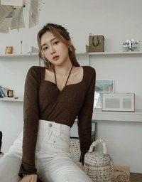 Small V Neck Tie Knit Long Sleeve Top