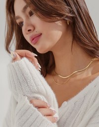 Button-Up Knit Cropped Top