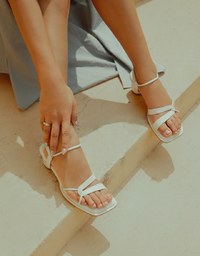 Staggered Elastic Back Sandals