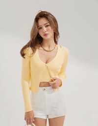 Fake Two-Piece Single-Button Knit Top