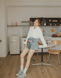 Plain Cutout Button-down Loose Long-sleeved Shirt