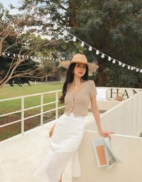Round Button Knit Crop Top