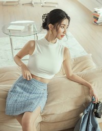Chic Textured Side Button Elastic Skirt