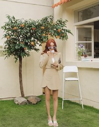 Irregular Slit Suit Skirt