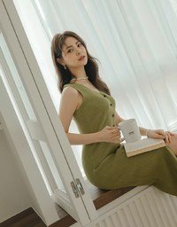 Button Knit Vest Maxi Dress