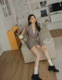 Lapel Silver Accessories Blazer With Shoulder Pads