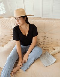 V Neck Simple Knit Top